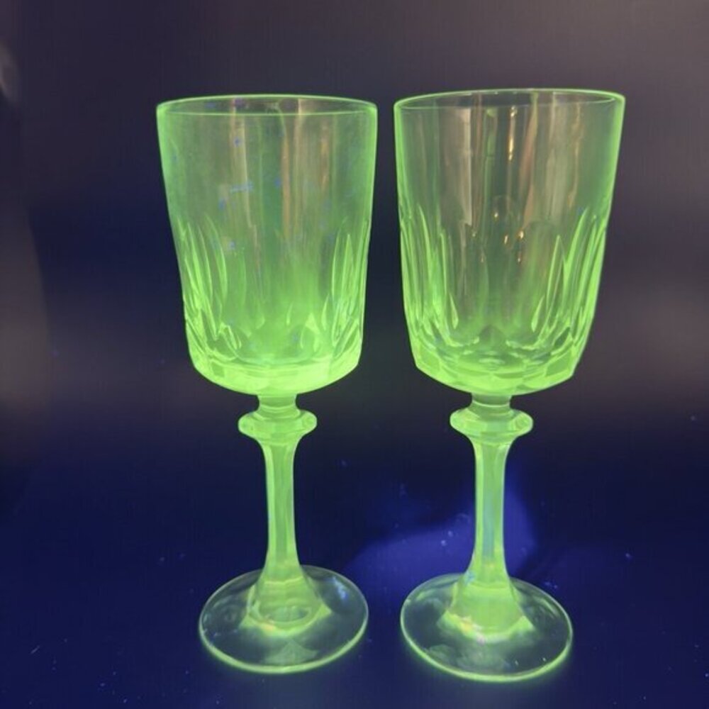 Tiffin Franciscan Atwater Stem Goblet Clear Glasses Manganese 365nm Green UV Set